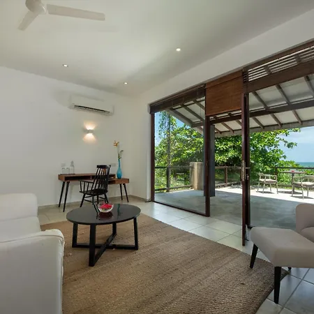 Villa Thuya - 3 Bedroom Oceanfront Villa With Pool-2